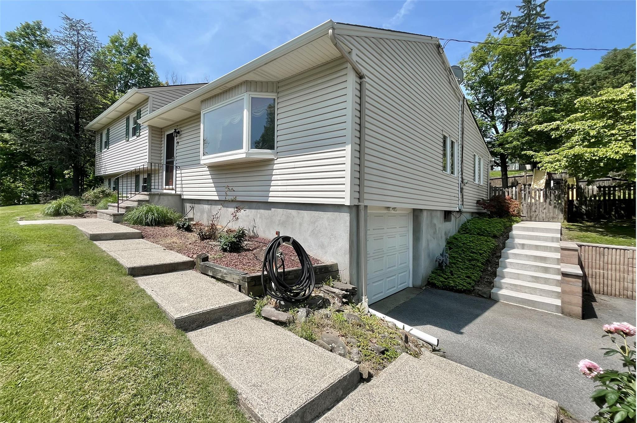 9 Hickory Street