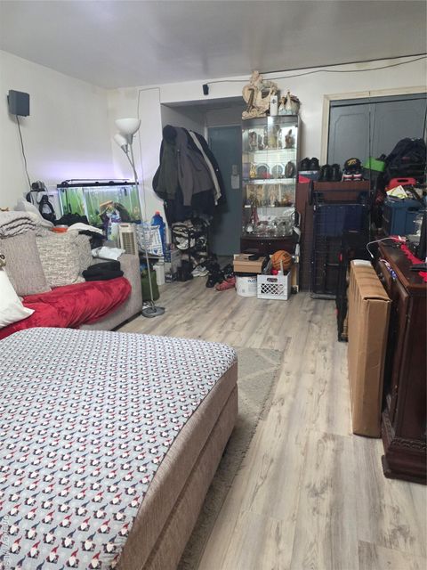 2661 marion ave 5A Bronx NY 10458