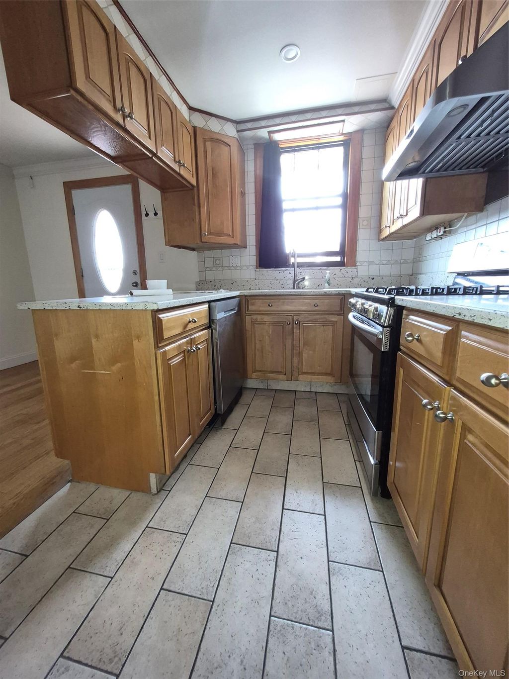 Photo of 2033 28th Street, Astoria, NY 11105 (MLS # 1027800)