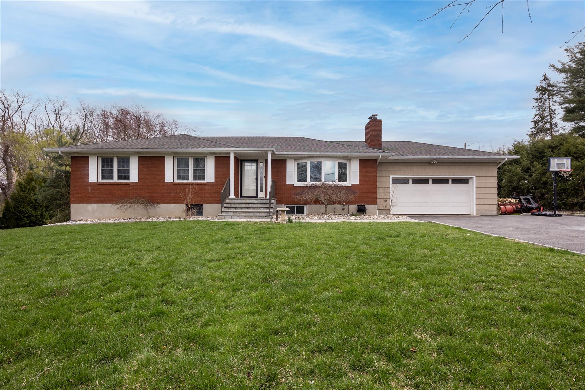2820 Sarles Drive, Yorktown Heights, New York image 3