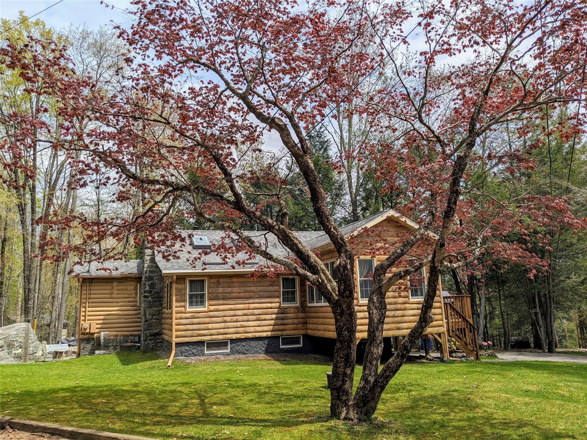 25 E Reindeer Trail, Bethel, New York image 2