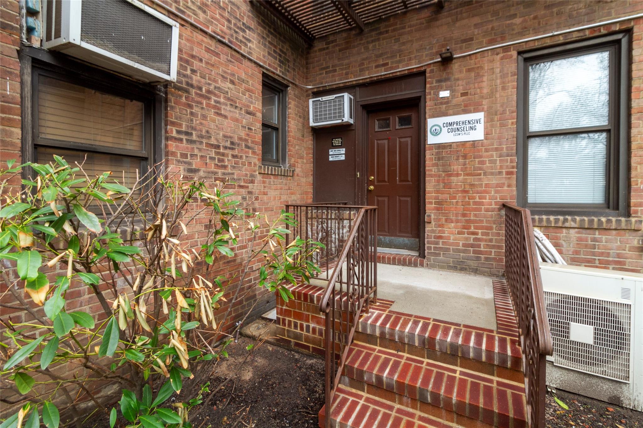 98-120 Queens Boulevard 1G