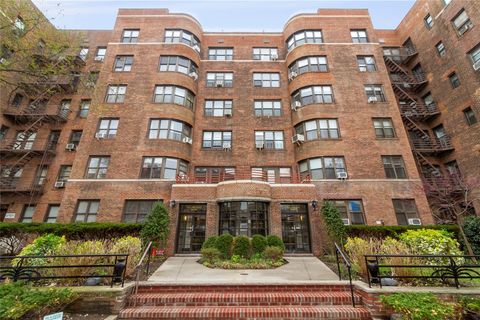 98-120 Queens Boulevard 1G Rego Park NY 11374