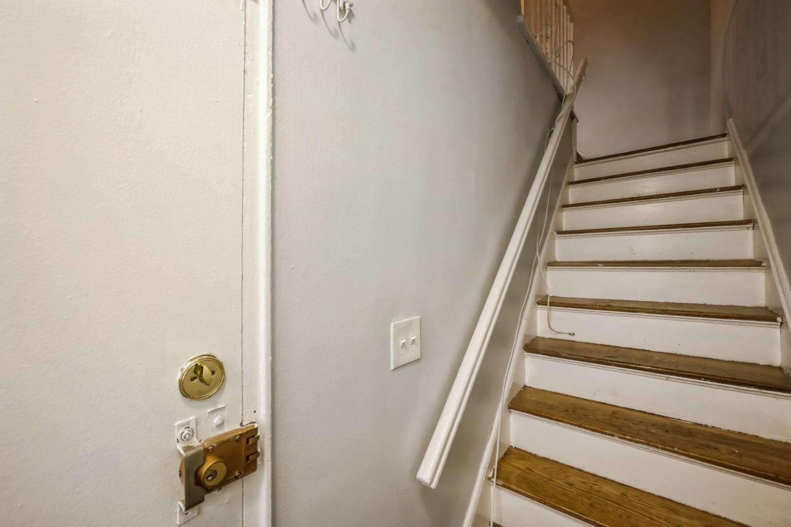73-01 W Little Neck Parkway Pkwy #2H, Glen Oaks, New York image 6