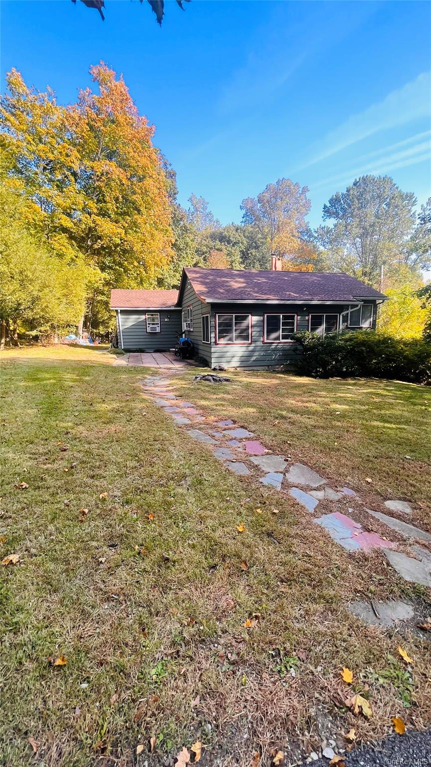 33 Baron De Hirsch Road