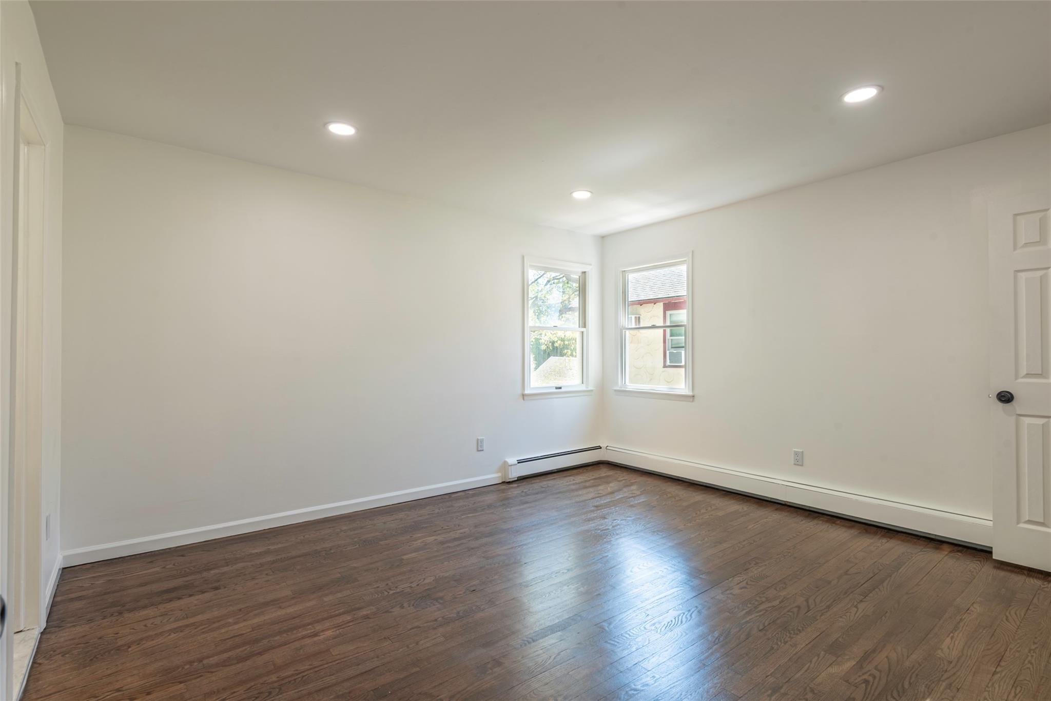2737 Morton Avenue, Oceanside, New York image 29