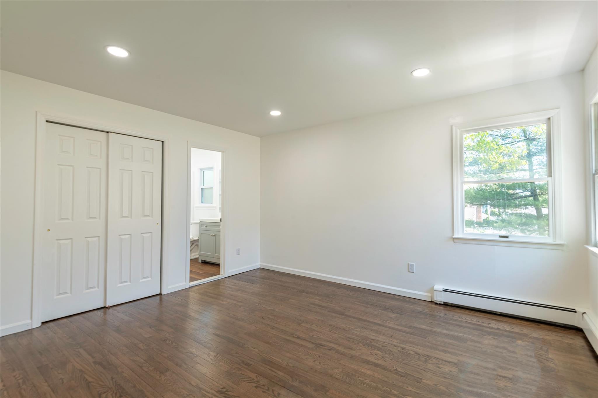 2737 Morton Avenue, Oceanside, New York image 30