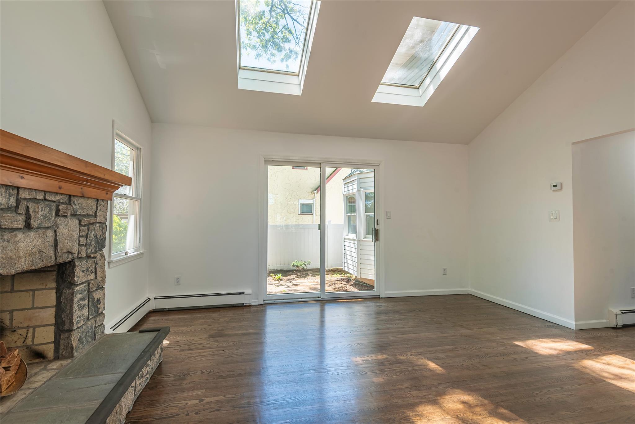 2737 Morton Avenue, Oceanside, New York image 20