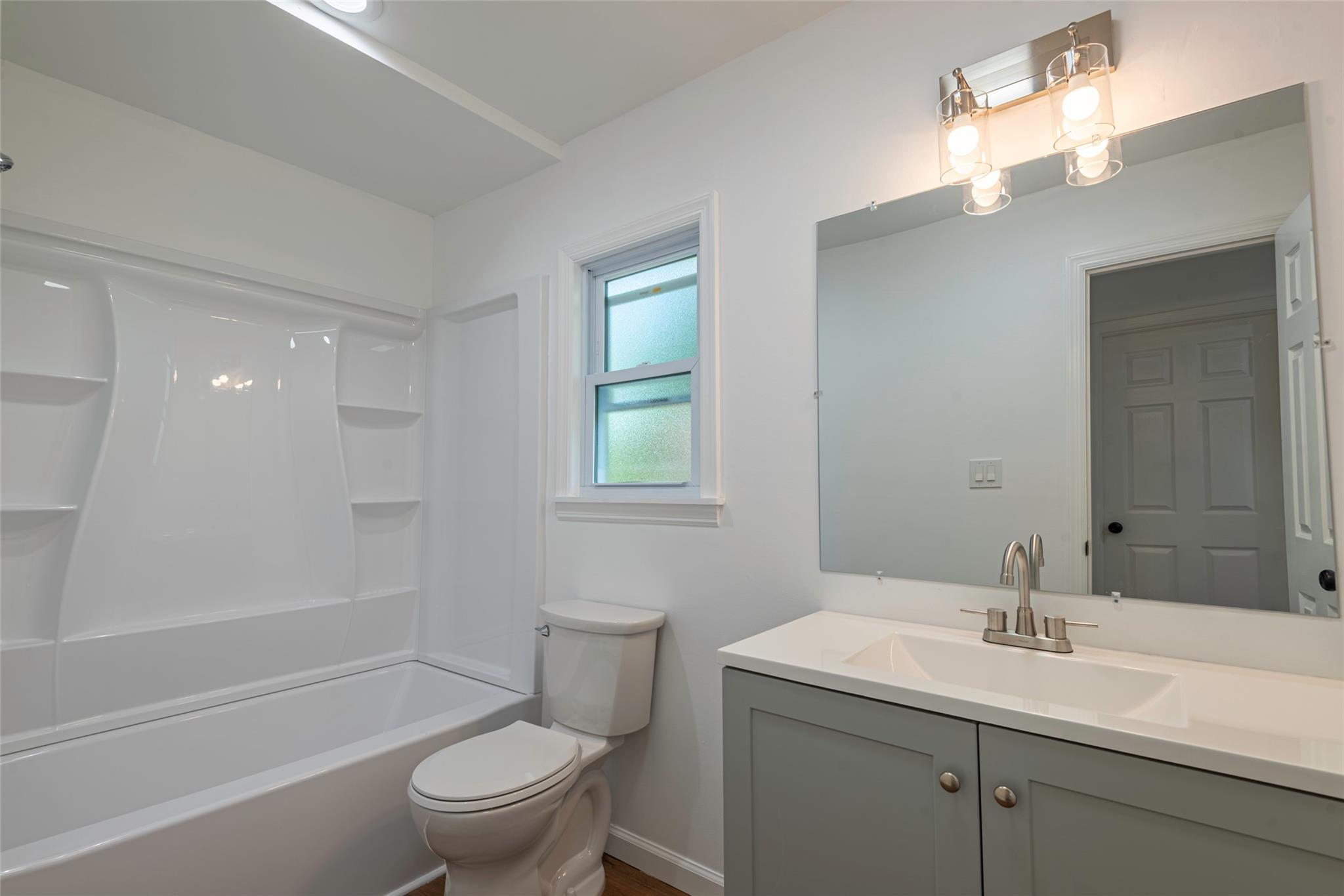 2737 Morton Avenue, Oceanside, New York image 25