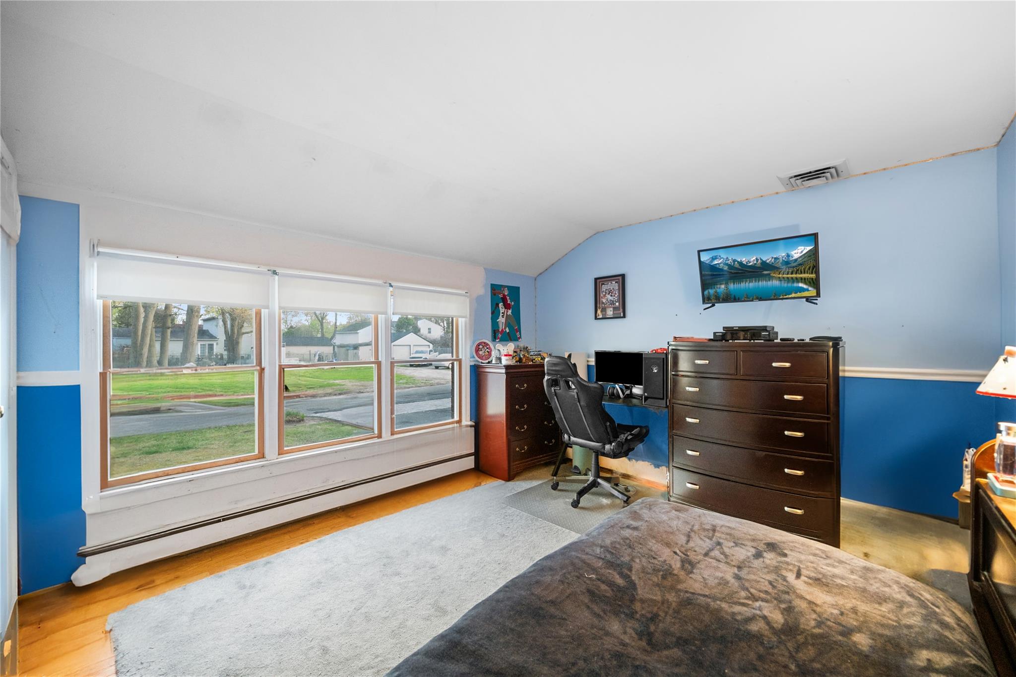 407 Albert Street, Holbrook, New York image 24