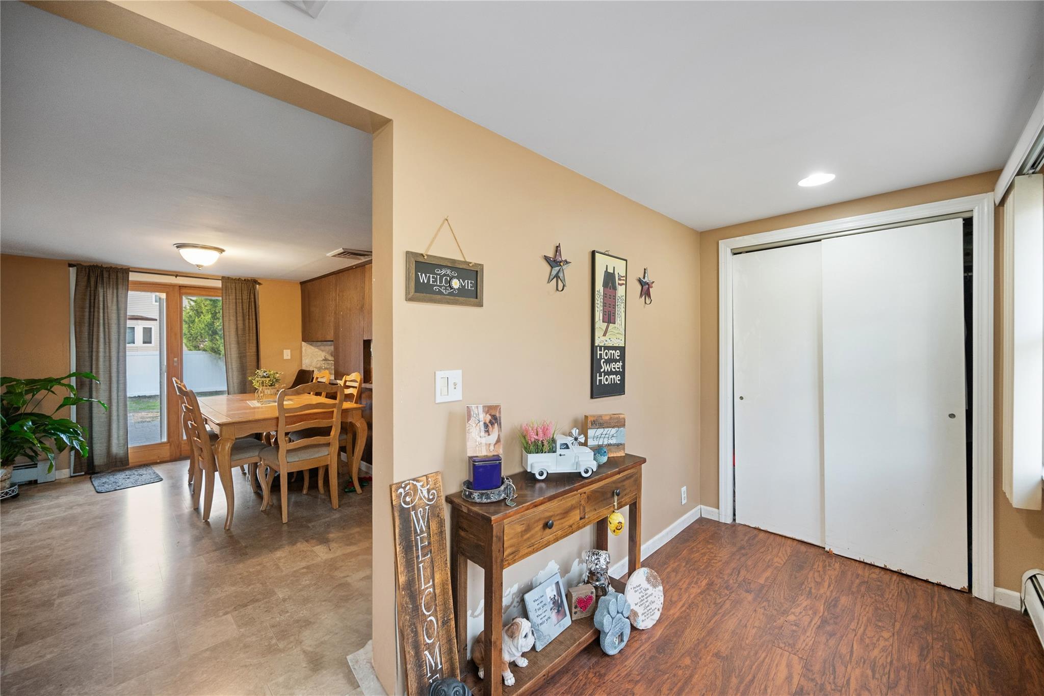407 Albert Street, Holbrook, New York image 7