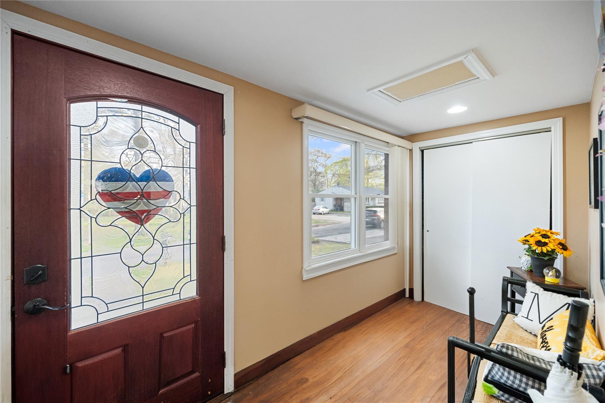 407 Albert Street, Holbrook, New York image 5