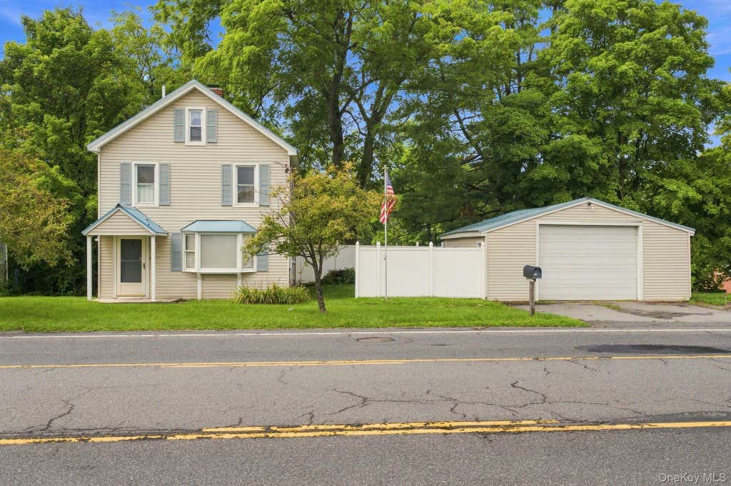 Photo of 344 Broadway #9W, Ulster Park, NY 12487 (MLS # 1040145)