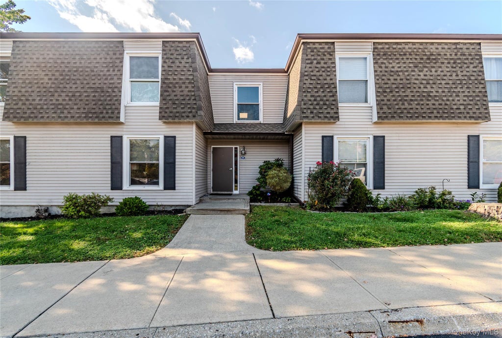 Photo of 166 Rinaldi Boulevard #A, Poughkeepsie, NY 12601 (MLS # 1062790)