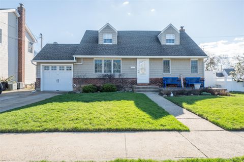 2941 Harvey Avenue Oceanside NY 11572