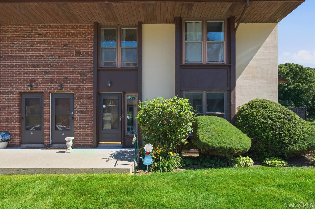 Photo of 11 Juniper Court #11, Selden, NY 11784 (MLS # 1052283)
