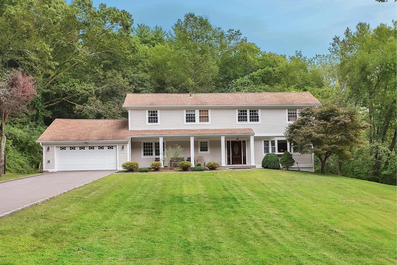 25 N Southbrook Road, Bedford, New York image 1