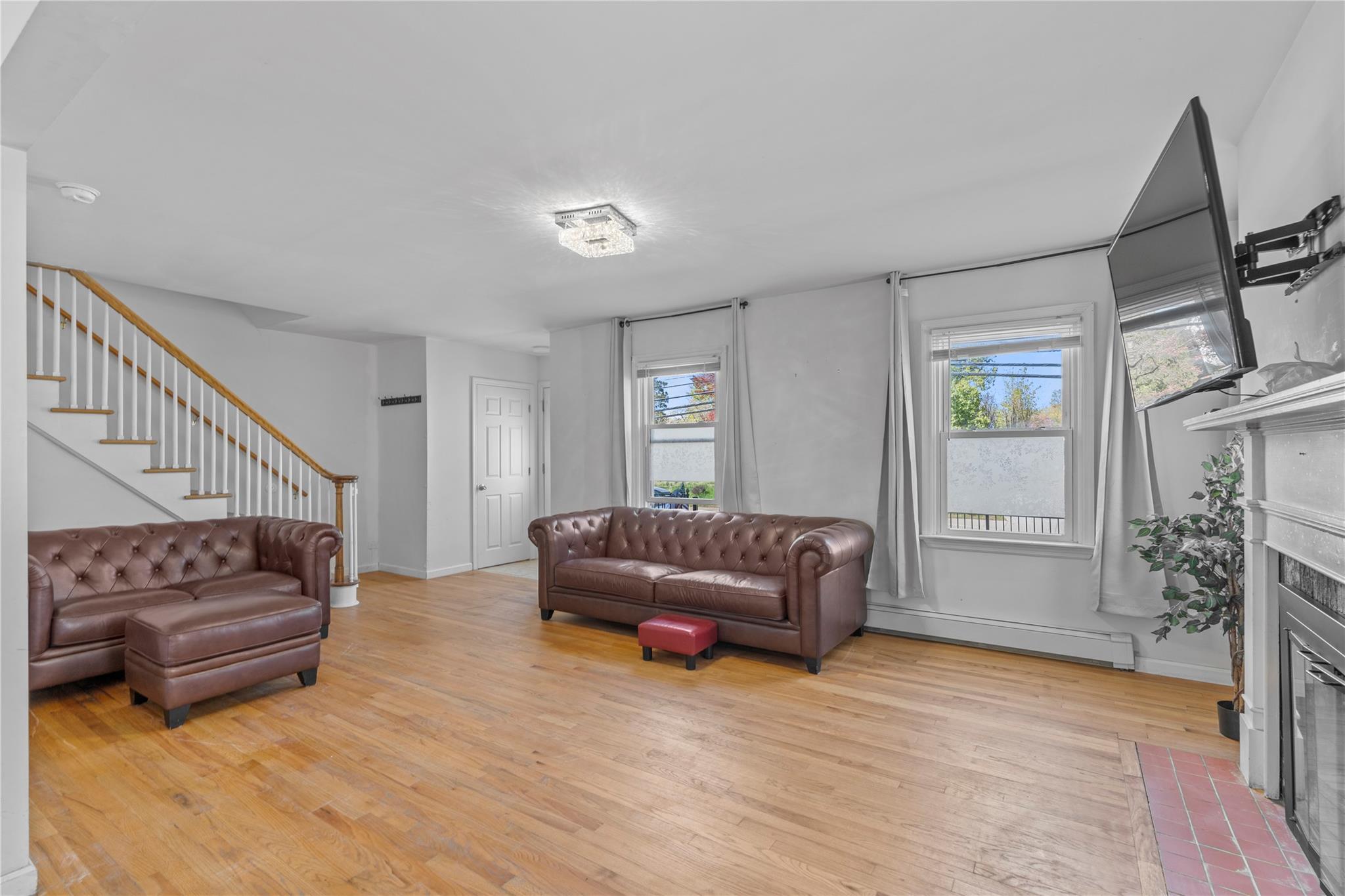 41 Verplanck Avenue, Beacon, New York image 3