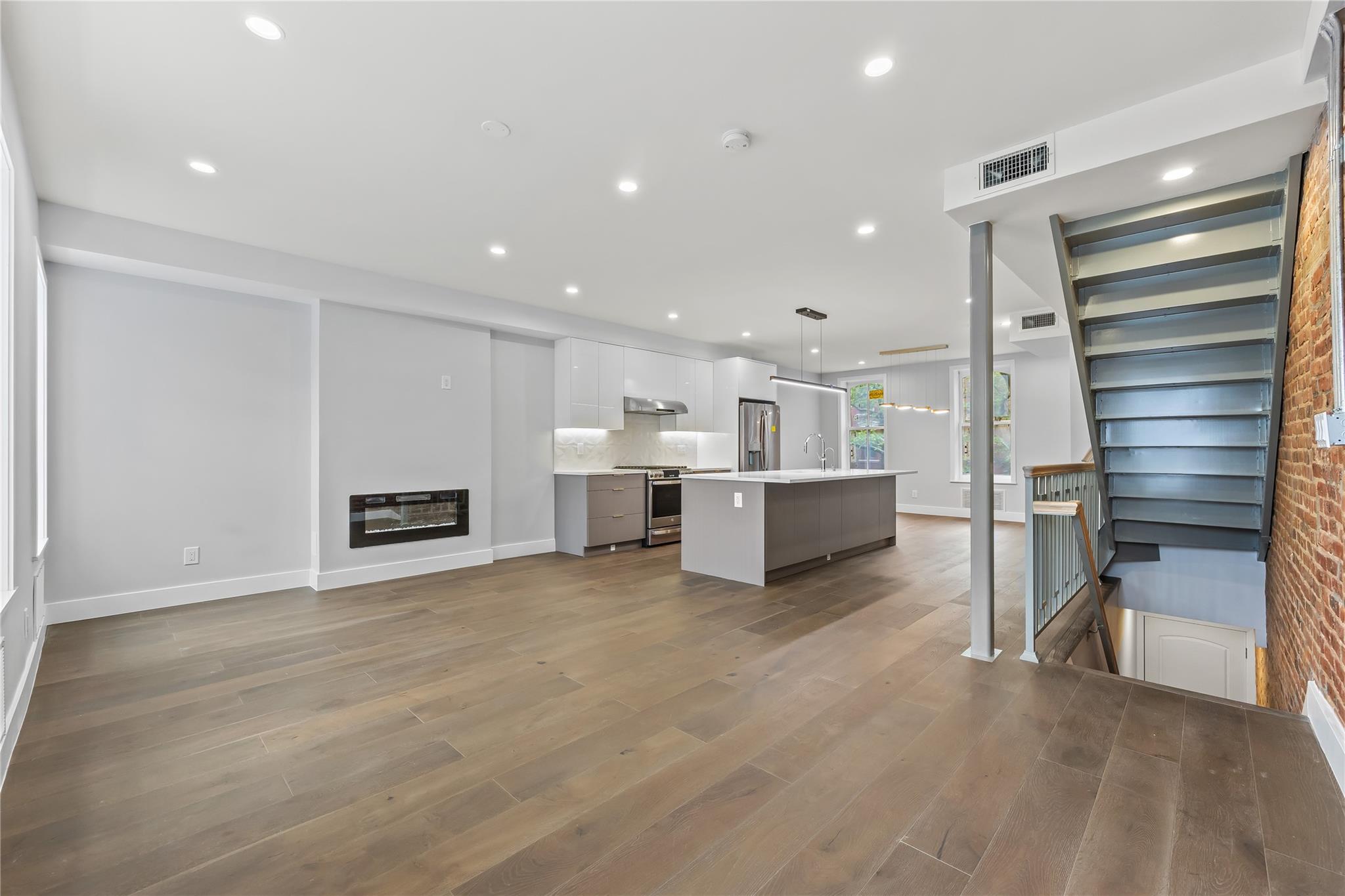 2118 45th Avenue #1 AND 2, Long Island City, New York image 27