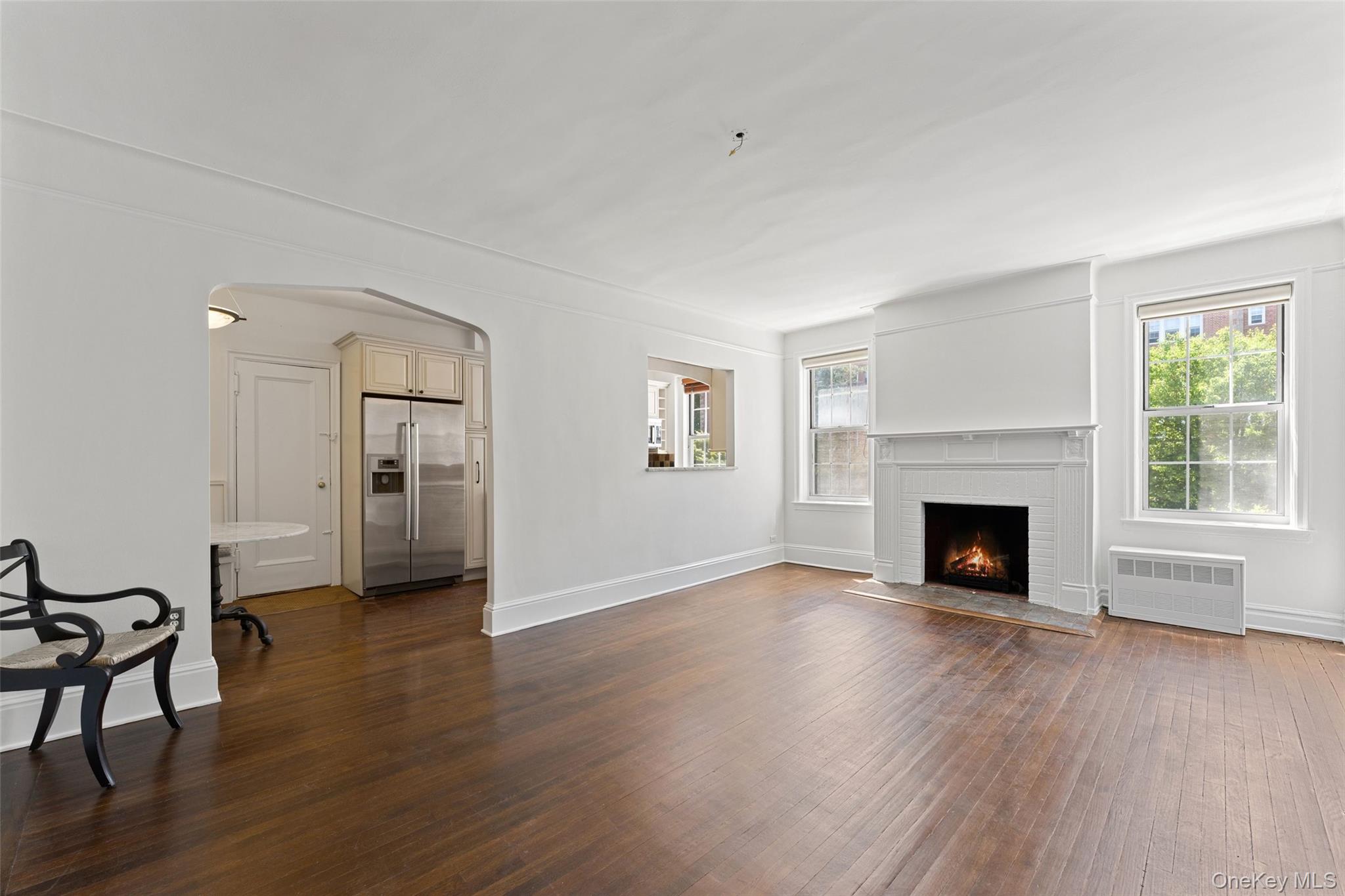 25 Parkview Avenue 2E