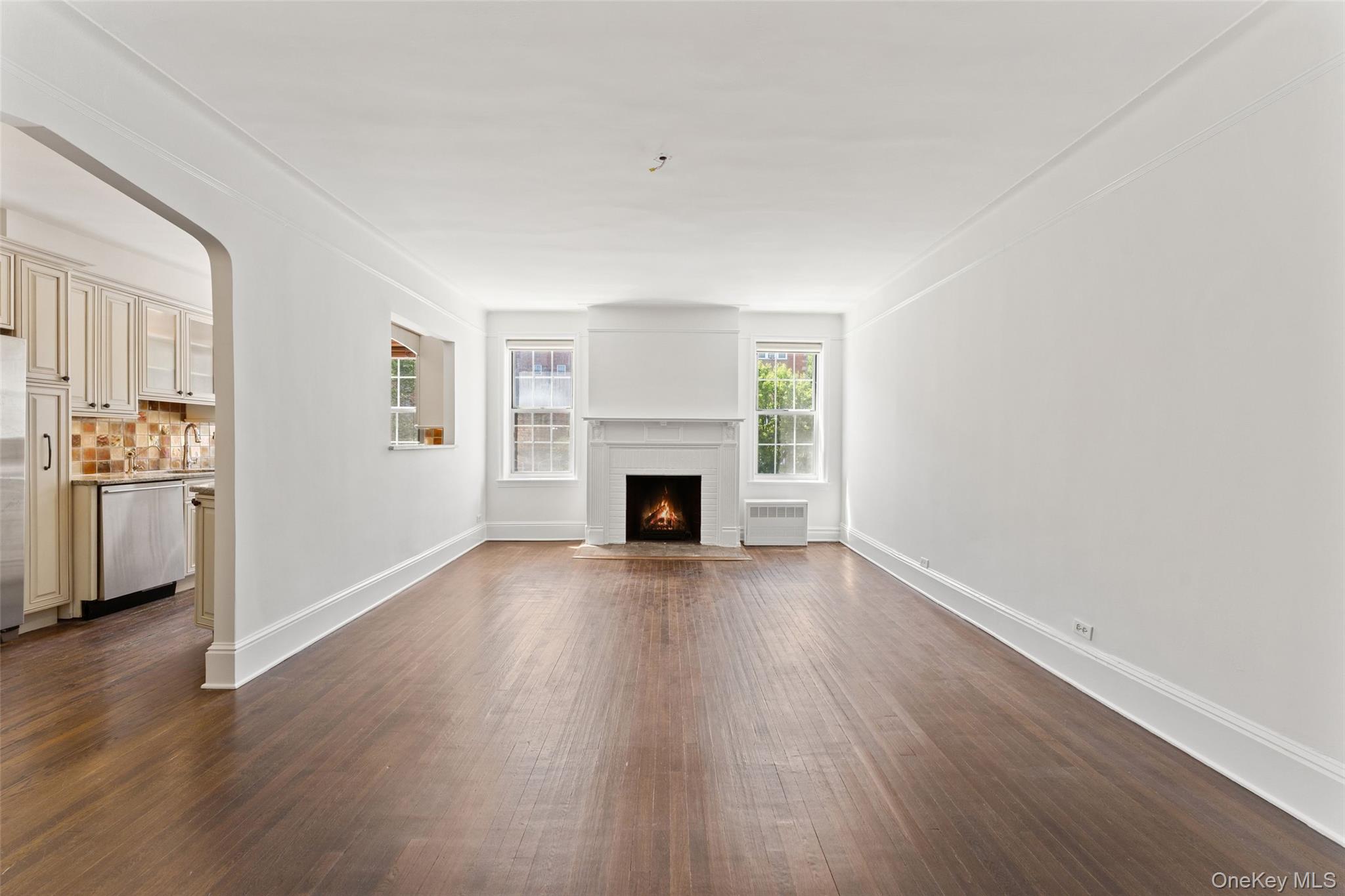 25 Parkview Avenue 2E
