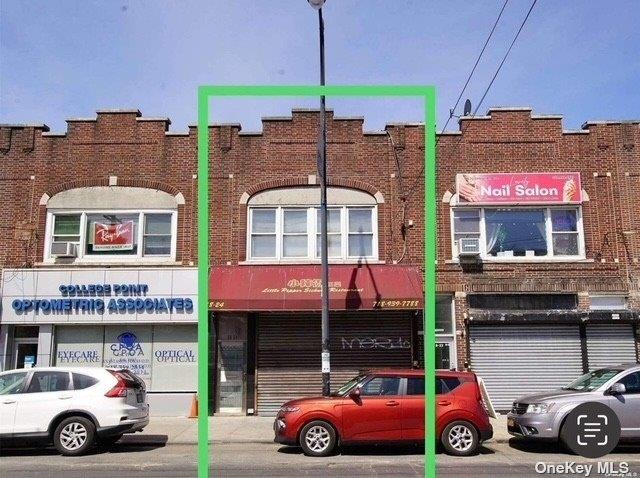 College Point Boulevard, College Point, Queens, NY - 2 Bedrooms  
2 Bathrooms  
9 Rooms - 