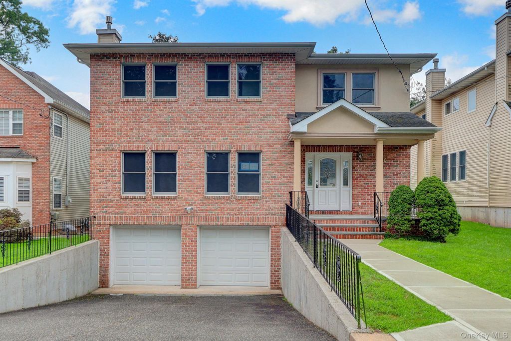 Photo of 86 George Street, East Hills, NY 11577 (MLS # 1026483)