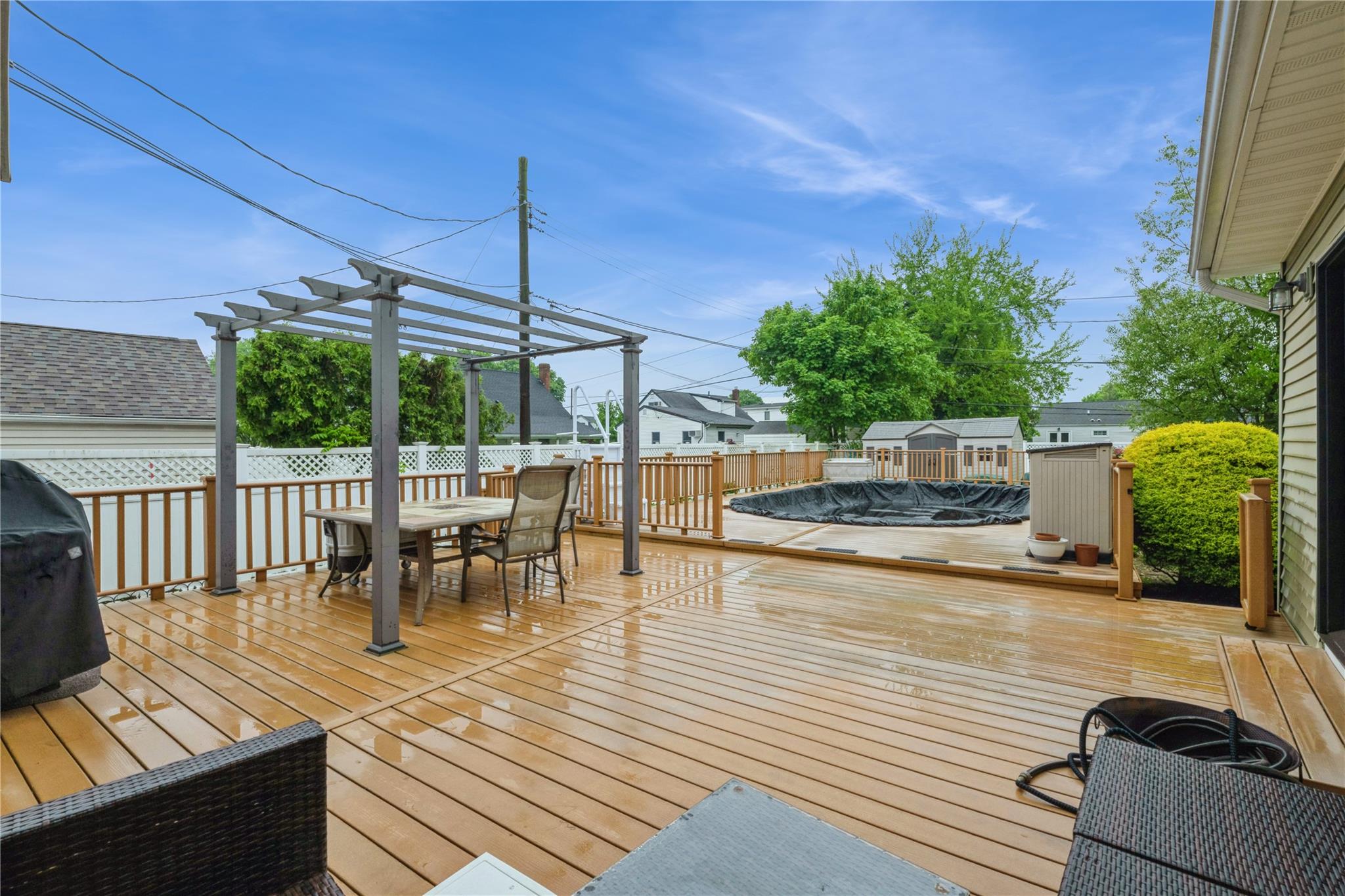 24 Garden Boulevard, Hicksville, New York image 29