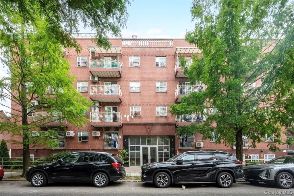 Photo of 132-36 POPLE Avenue #3A, Flushing, NY 11355 (MLS # 941909)