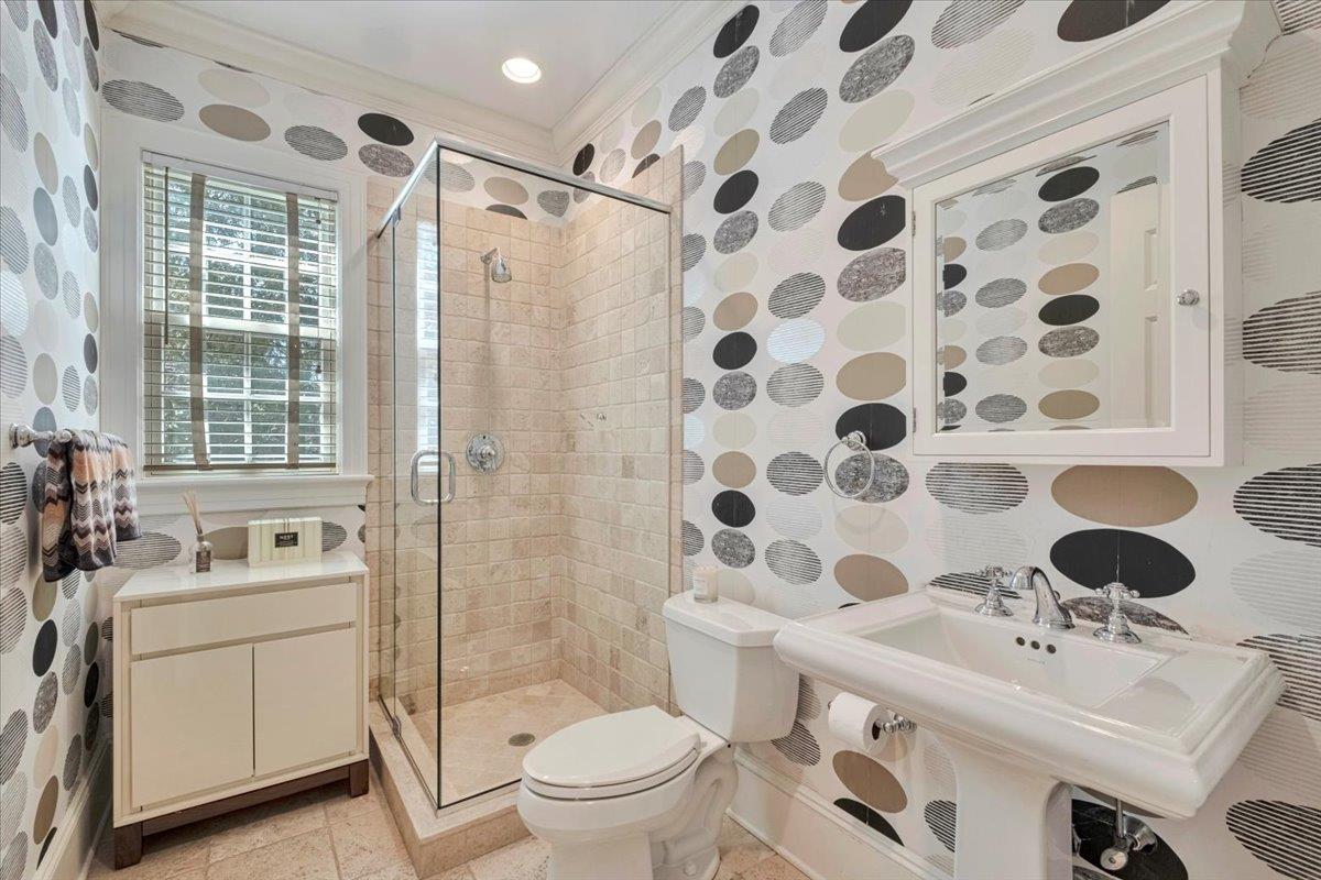 29 Hampton Road, Scarsdale, Florida image 16