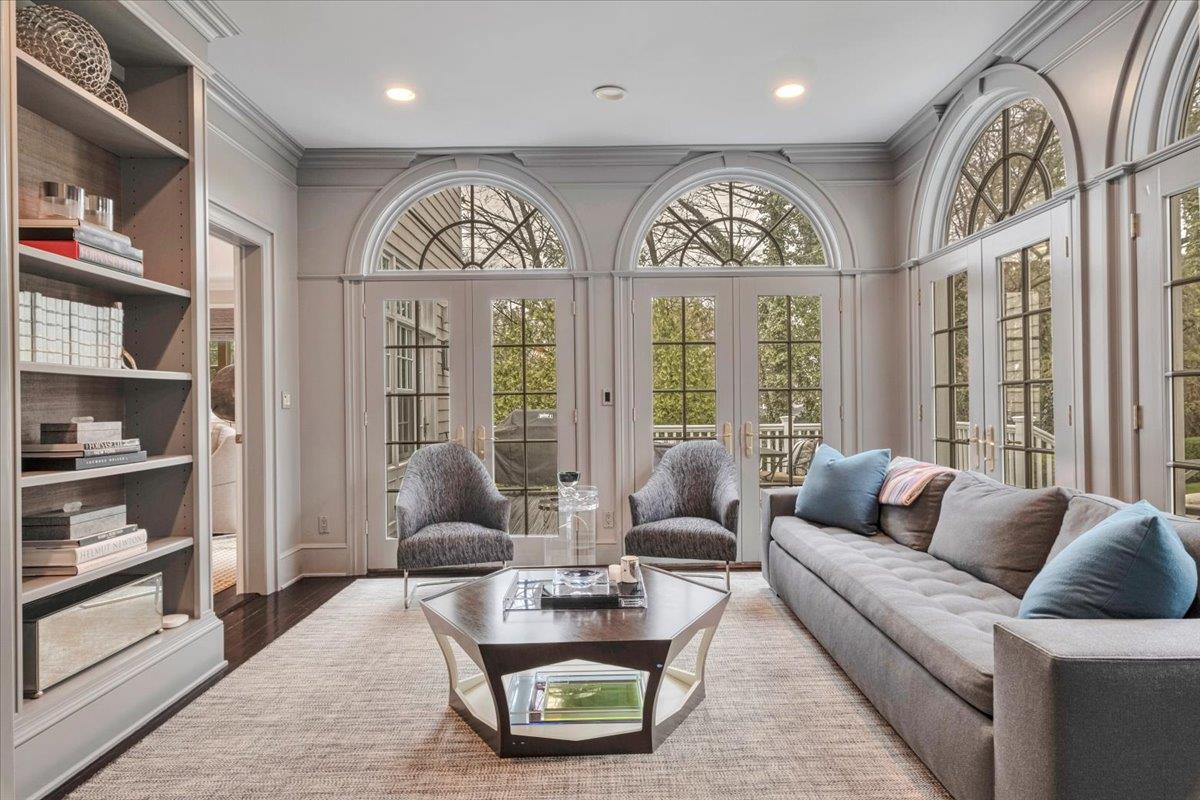 29 Hampton Road, Scarsdale, Florida image 9