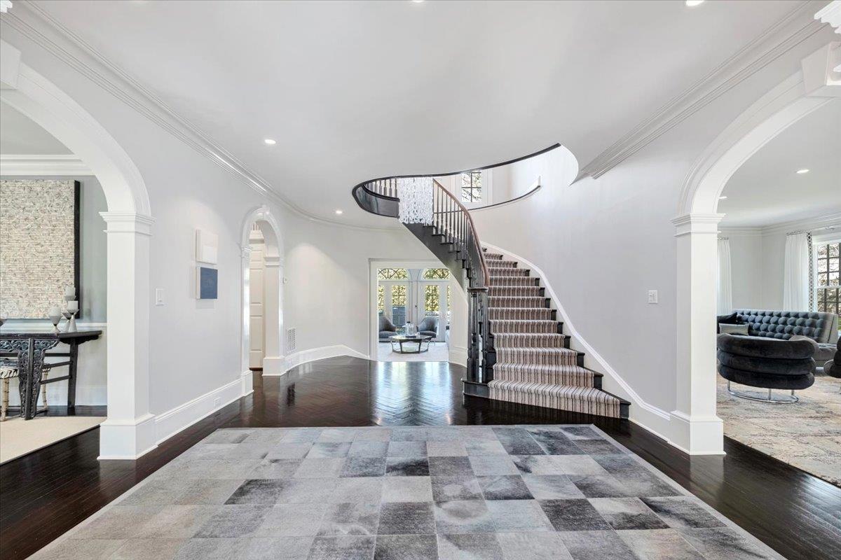 29 Hampton Road, Scarsdale, Florida image 3