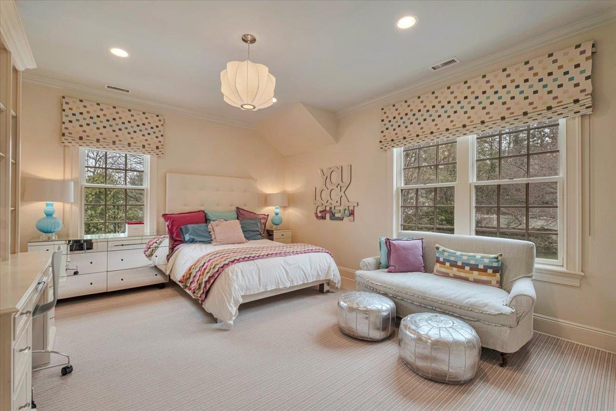 29 Hampton Road, Scarsdale, Florida image 22