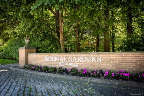 Photo of 48 Wimbledon Drive, Roslyn, NY 11576 (MLS # 1009577)