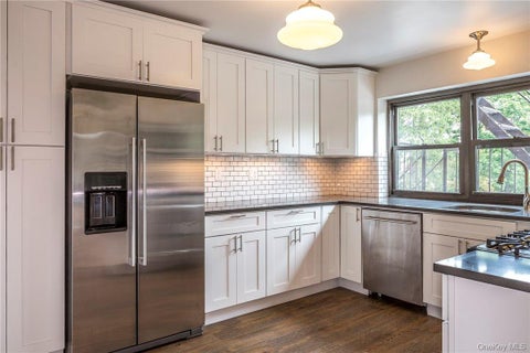 Apartment For Rent - 16 Studio Arcade #3B<br/> Westchester County, Bronxville, NY 10708