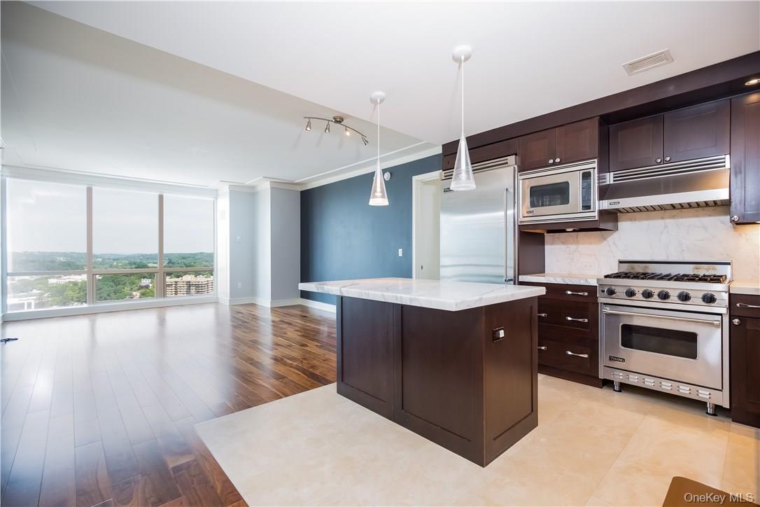 1 Renaissance Square 21F