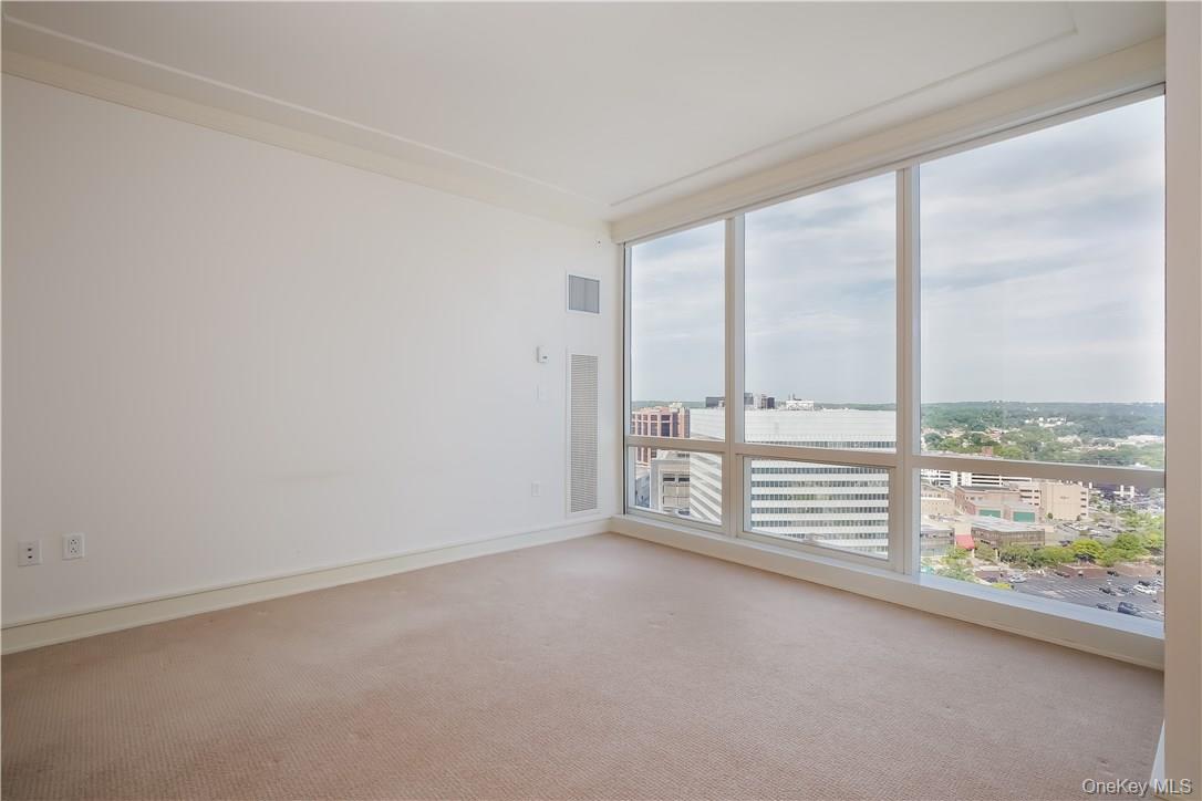 1 Renaissance Square 21F