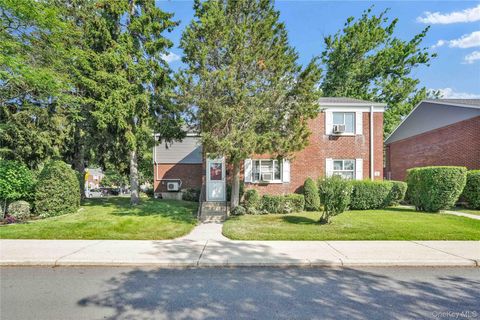 Homes For Sale - 224-01 Hillside Avenue #UPPER<br/> Queens Village, NY 11427