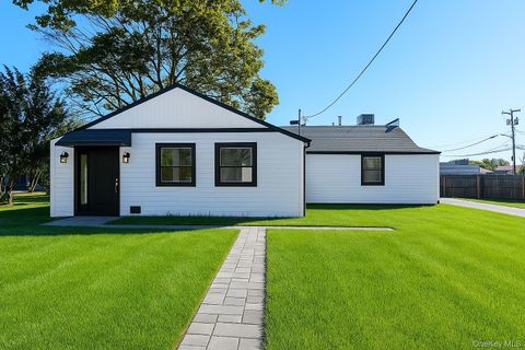 2 Park Avenue Greenvale NY 11548