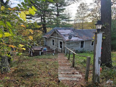 43 Hilltop Trail Wurtsboro NY 12790