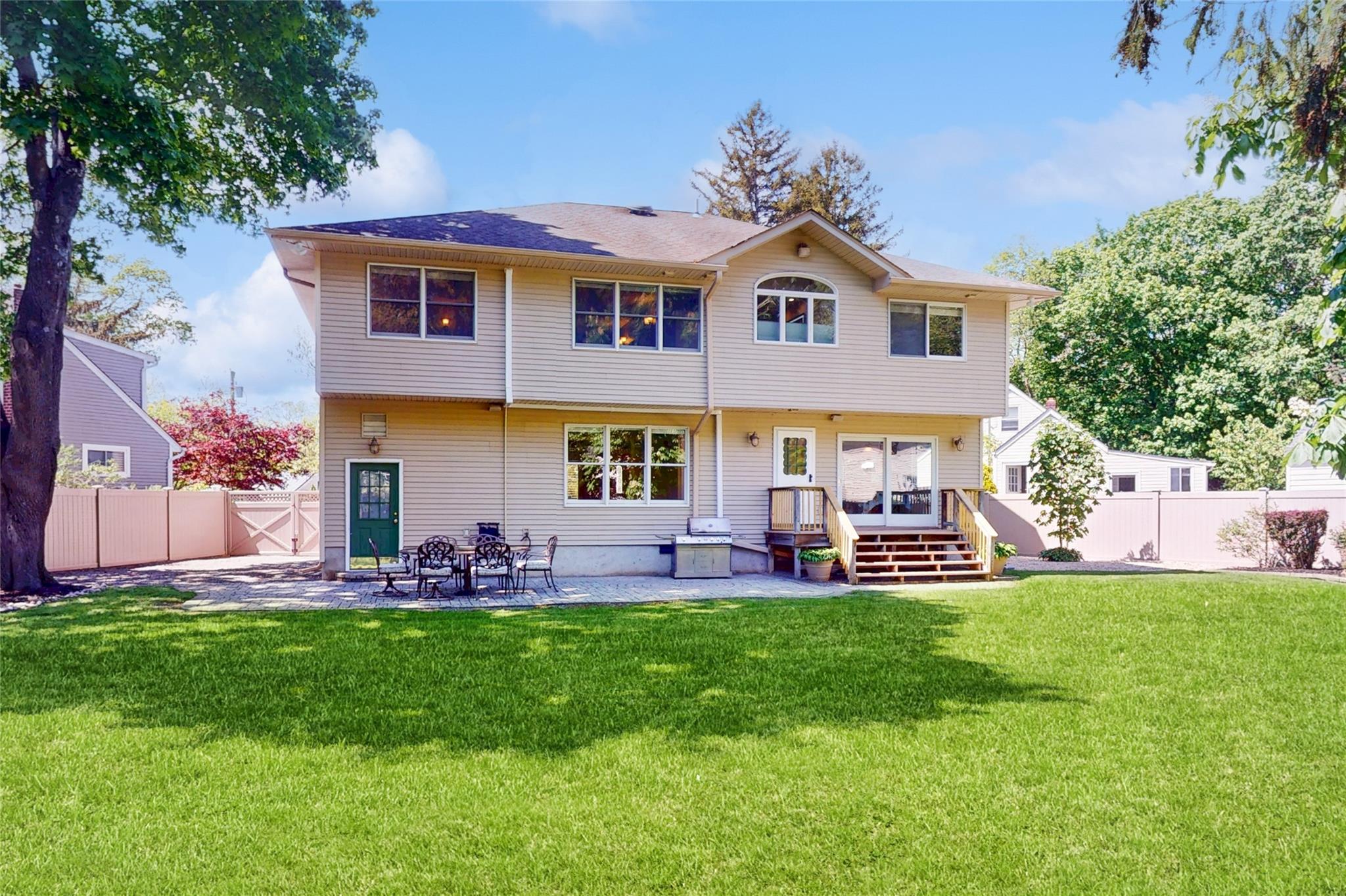 10 Melview Court, Melville, New York image 36