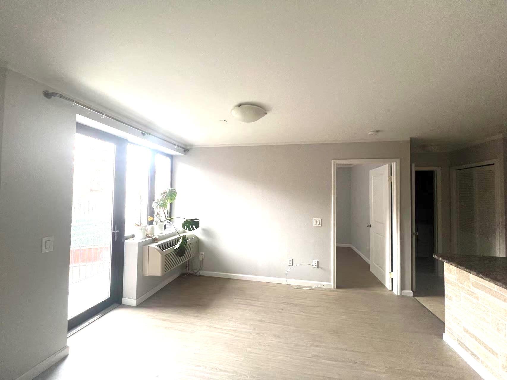 60-70 Woodhaven Boulevard #3H, Elmhurst, New York image 2