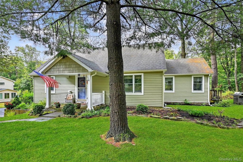 Photo of 65 Ludlam Road, Monroe, NY 10950 (MLS # 992851)