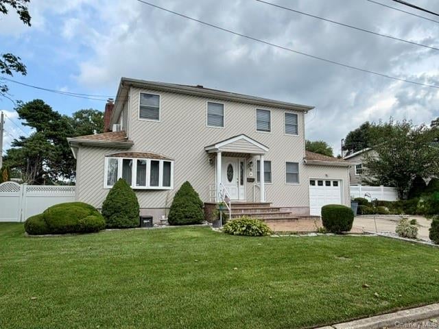 Photo of 9 Jersey Street, Deer Park, NY 11729 (MLS # 1047348)