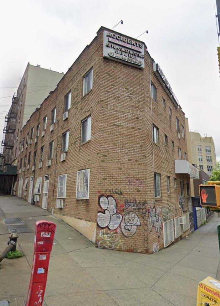 924 Rev James Polite Avenue