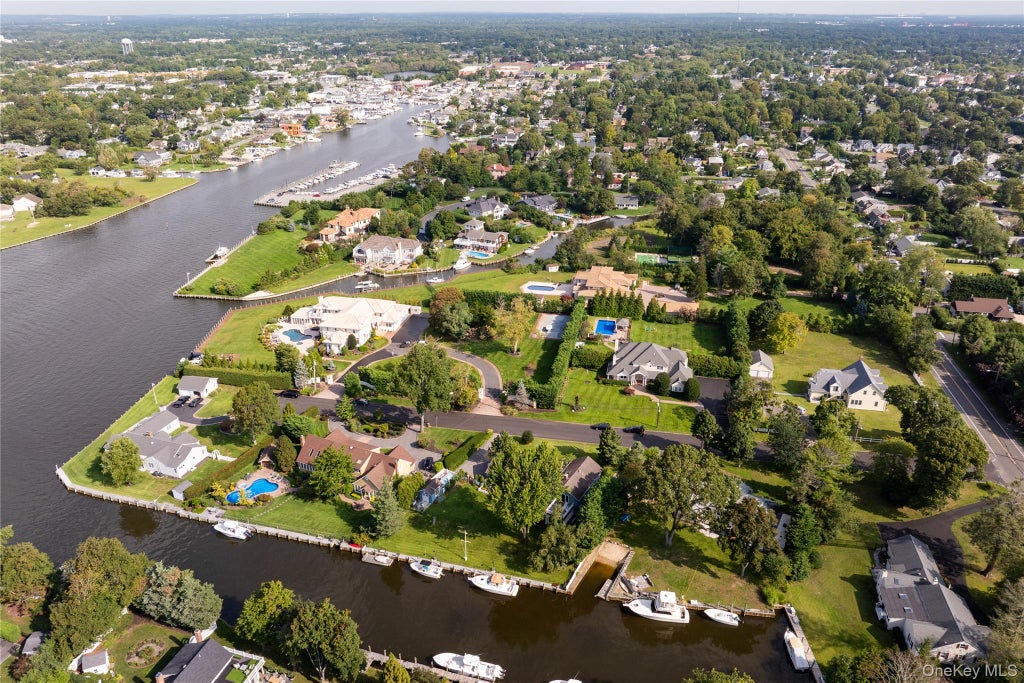 Photo of 2 Gibb Lane, Islip, NY 11751 (MLS # 1048979)