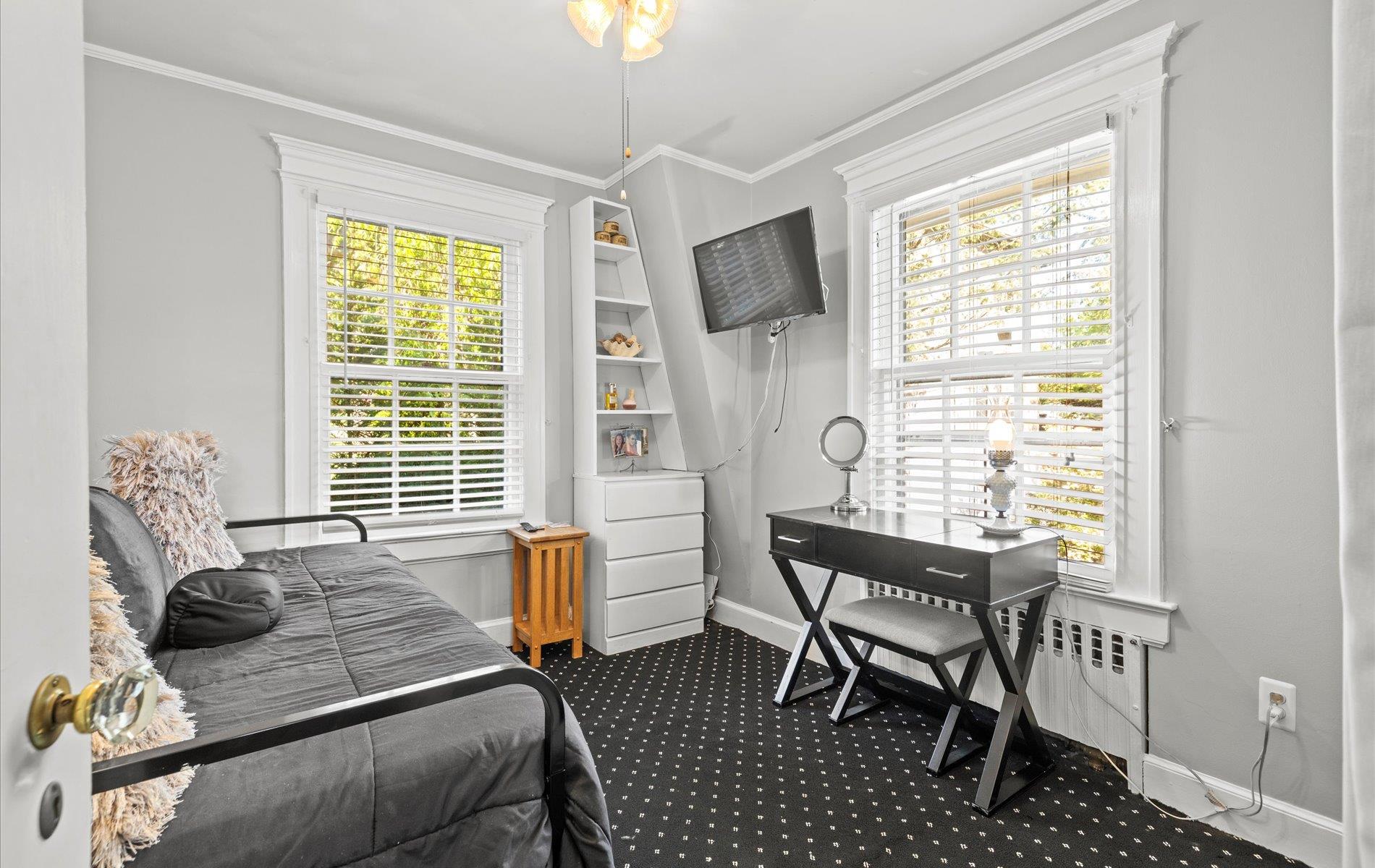 343 Ridge Road, Douglaston, New York image 23