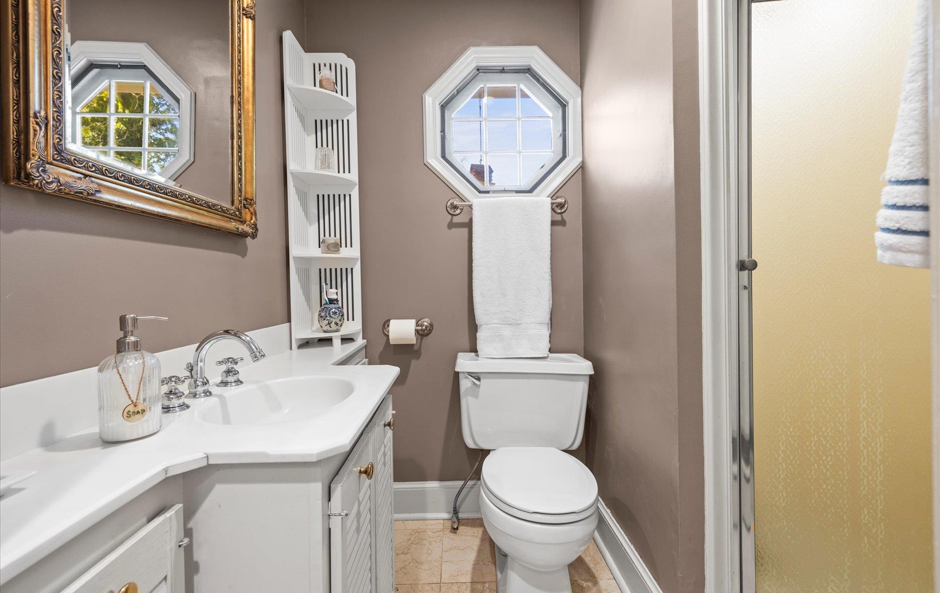 343 Ridge Road, Douglaston, New York image 19