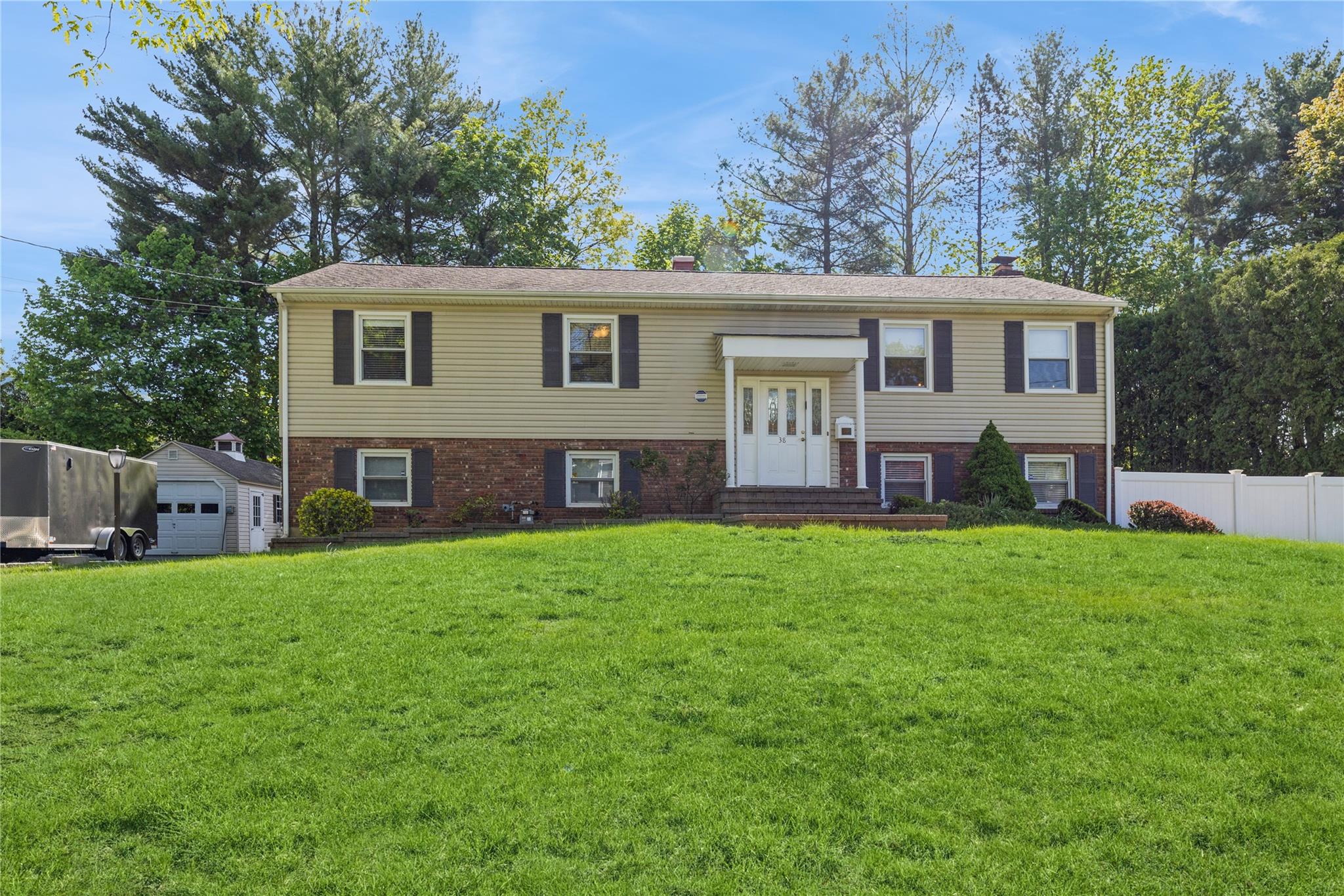 38 Lombardi Drive, New City, New York image 1