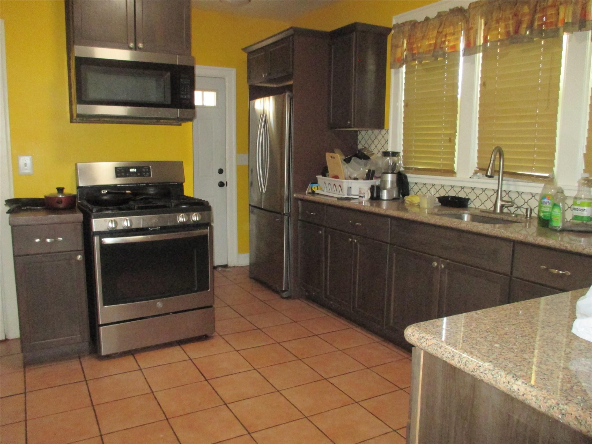 1156 Beach 9th Street, Far Rockaway, New York image 14
